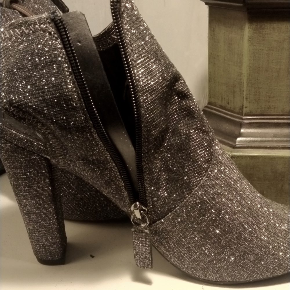 Heels - Picture 8 of 10